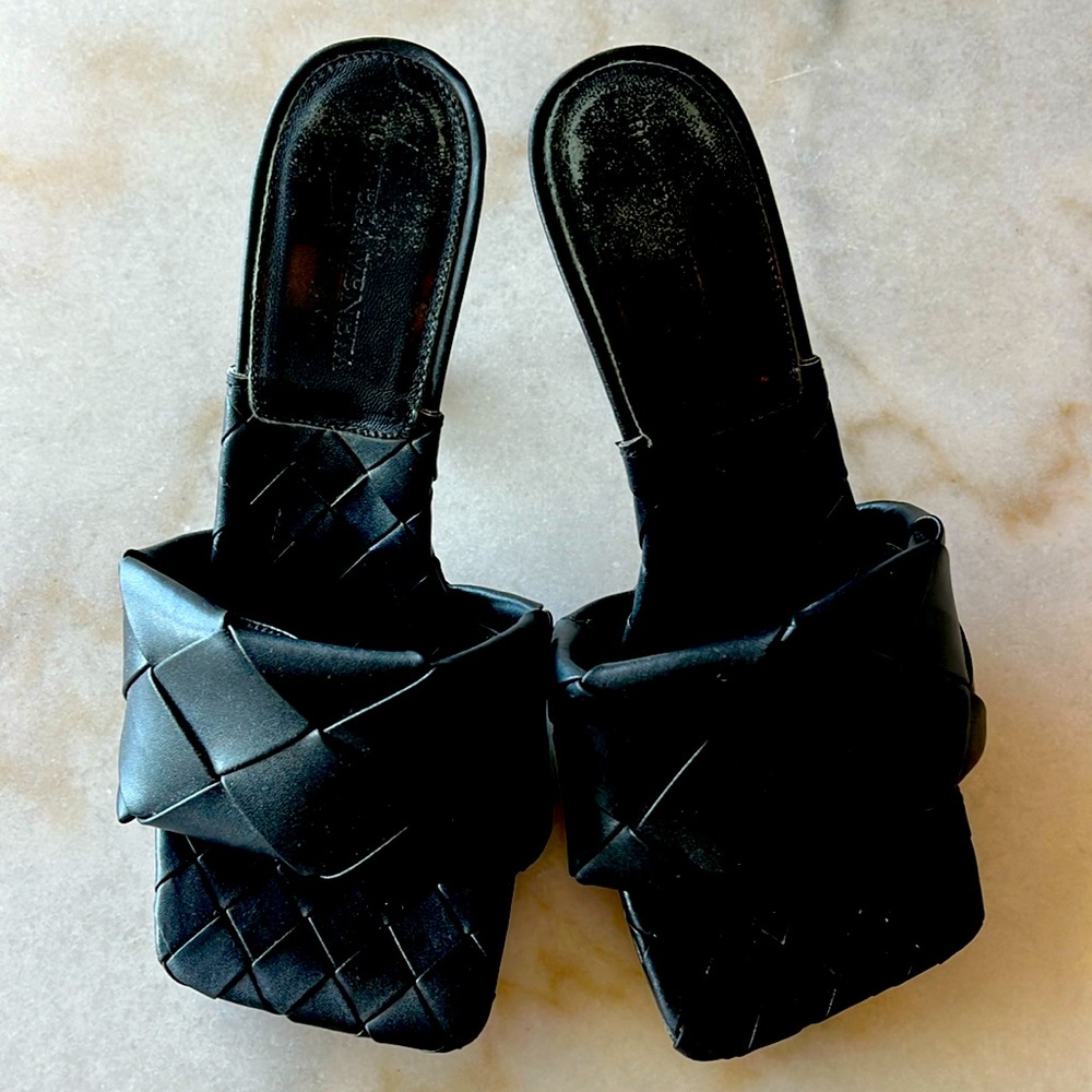 Bottega Lido mules